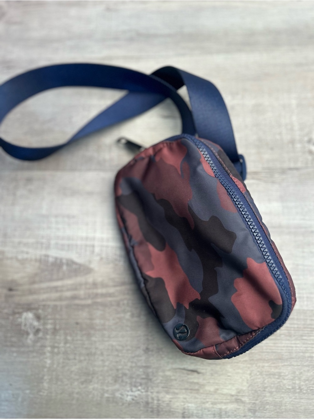lululemon athletica 1L belt bag